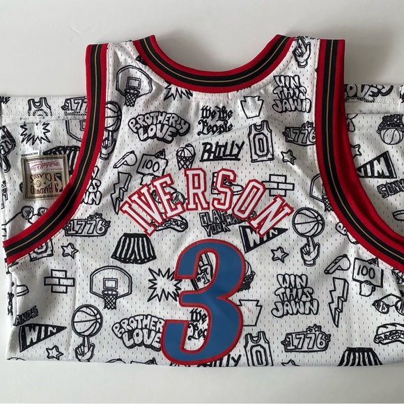 NBA Women's Mitchell & Ness Allen Iverson White Philadelphia 76ers 2000 Jersey - Picture 8 of 8